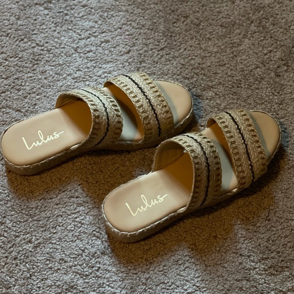 Lulu’s woven double strap sandals never worn. - Picture 2 of 7